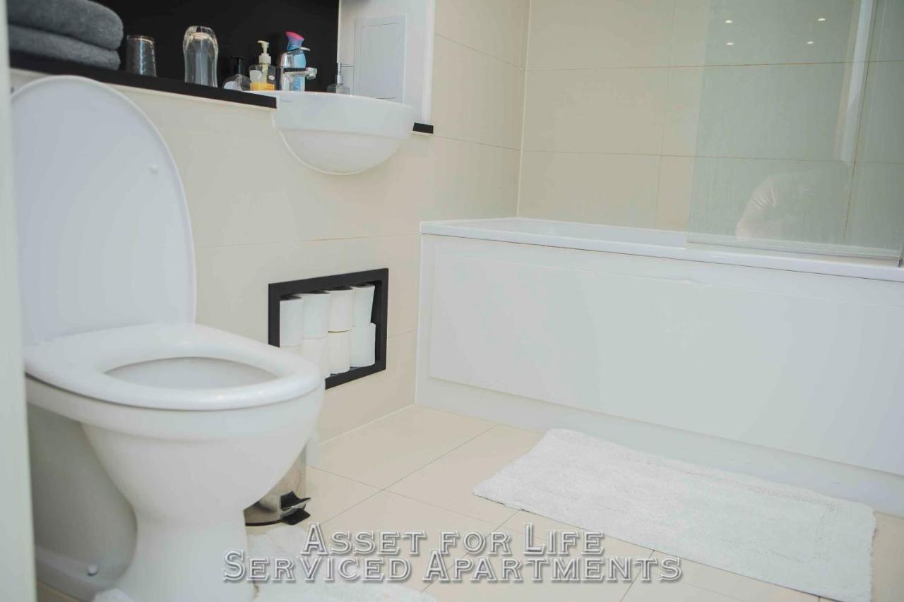Pontoon Dock Key Workers Apartment London Exterior photo