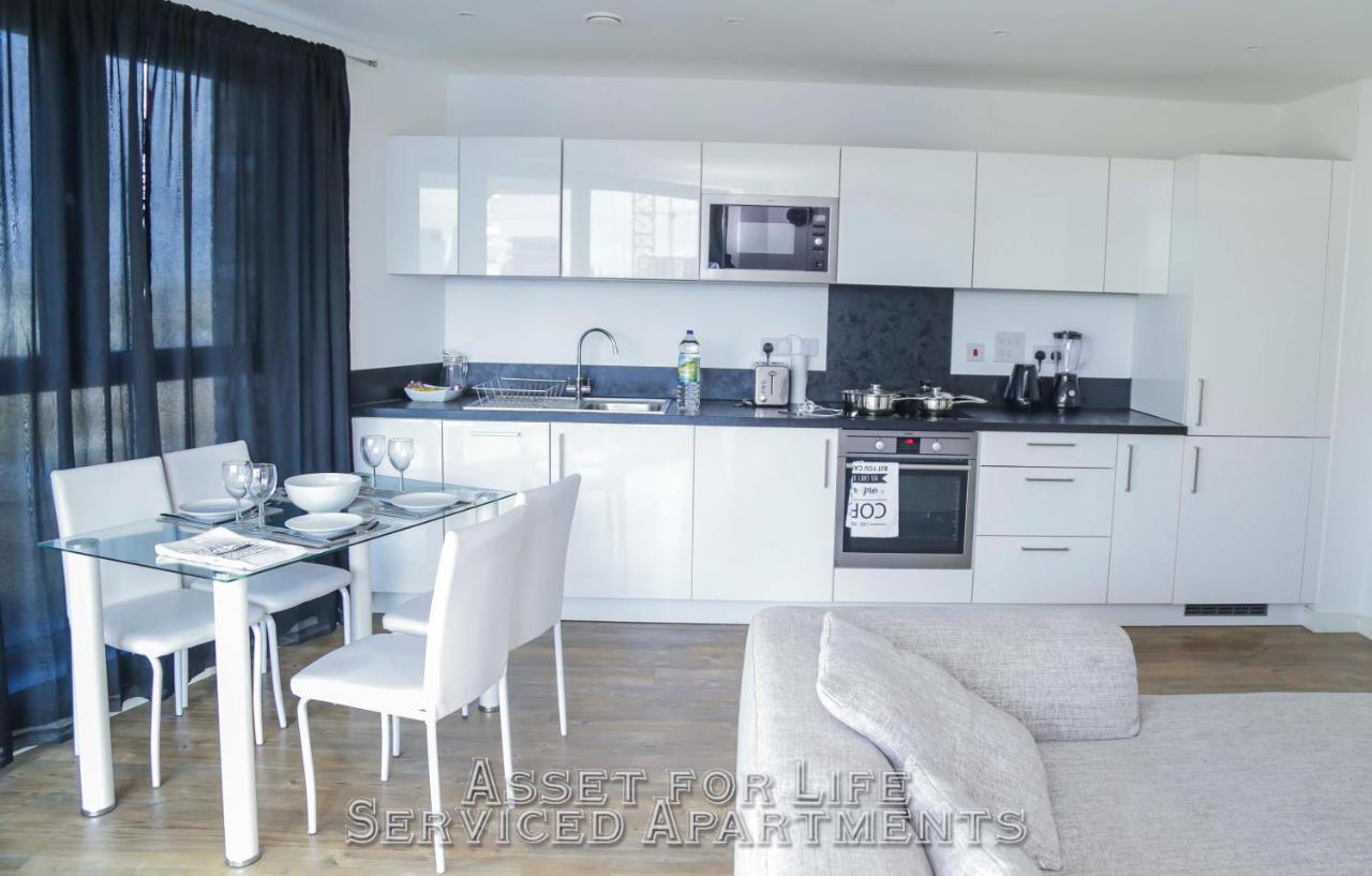 Pontoon Dock Key Workers Apartment London Exterior photo