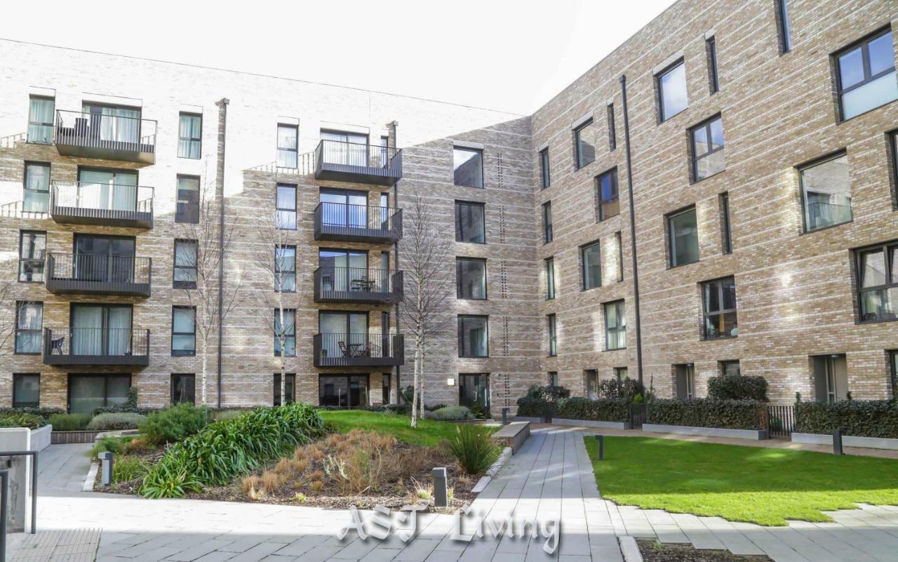 Pontoon Dock Key Workers Apartment London Exterior photo